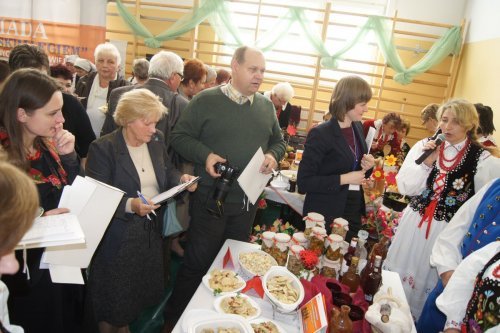 Biesiada nad Morawskim Łęgiem - Prezentacja tradycyjnych potraw wiejskich, zdj. Jacek Dubiel